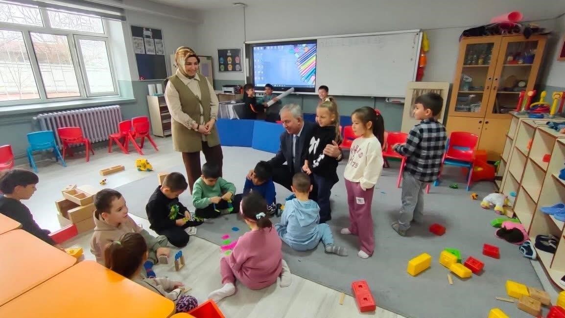 Aksaray İl Milli Eğitim M&uuml;d&uuml;r&uuml; Alpaslan okulları denetledi
