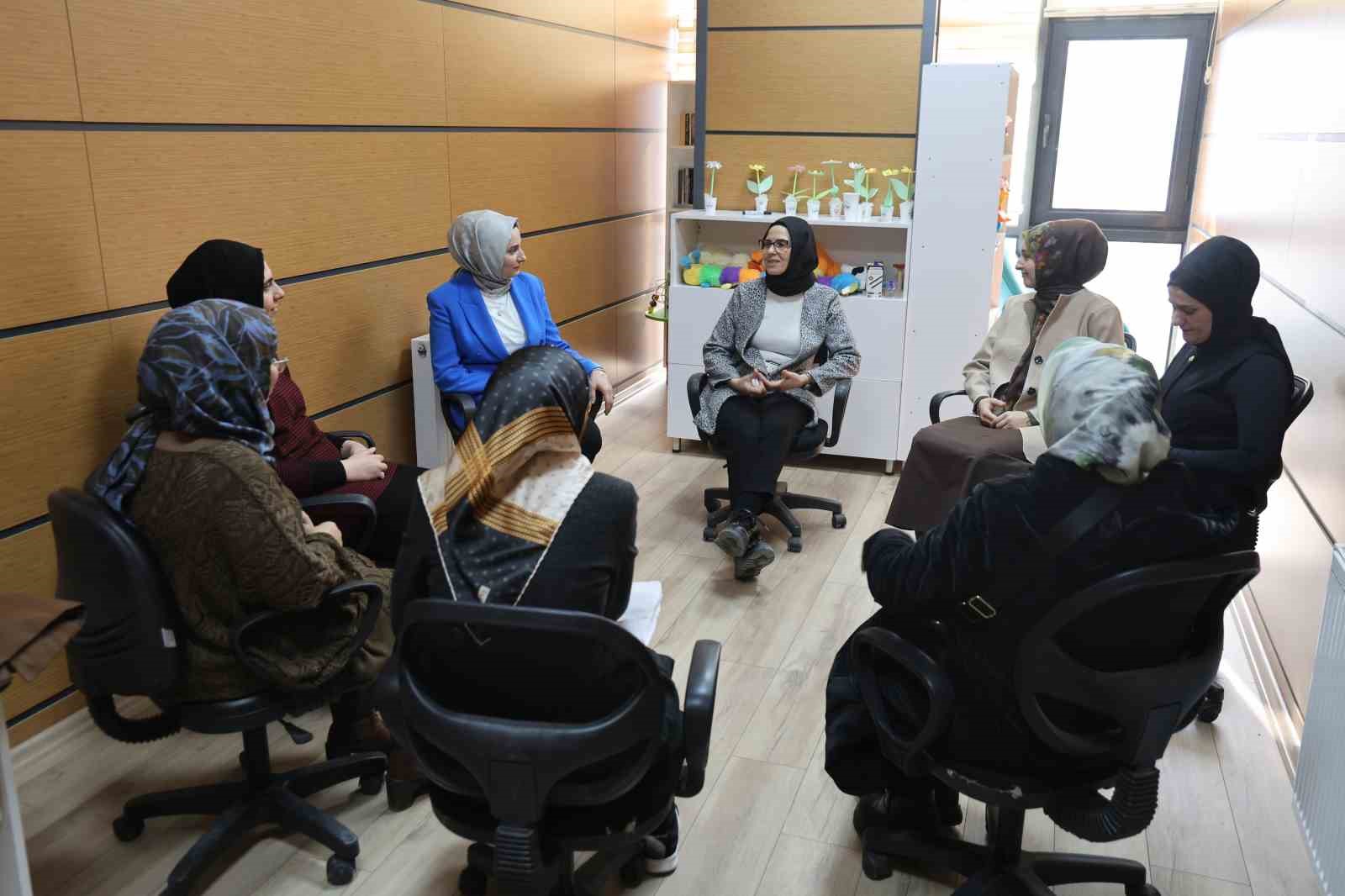 Elazığ’da destekleyici terapiler sürüyor