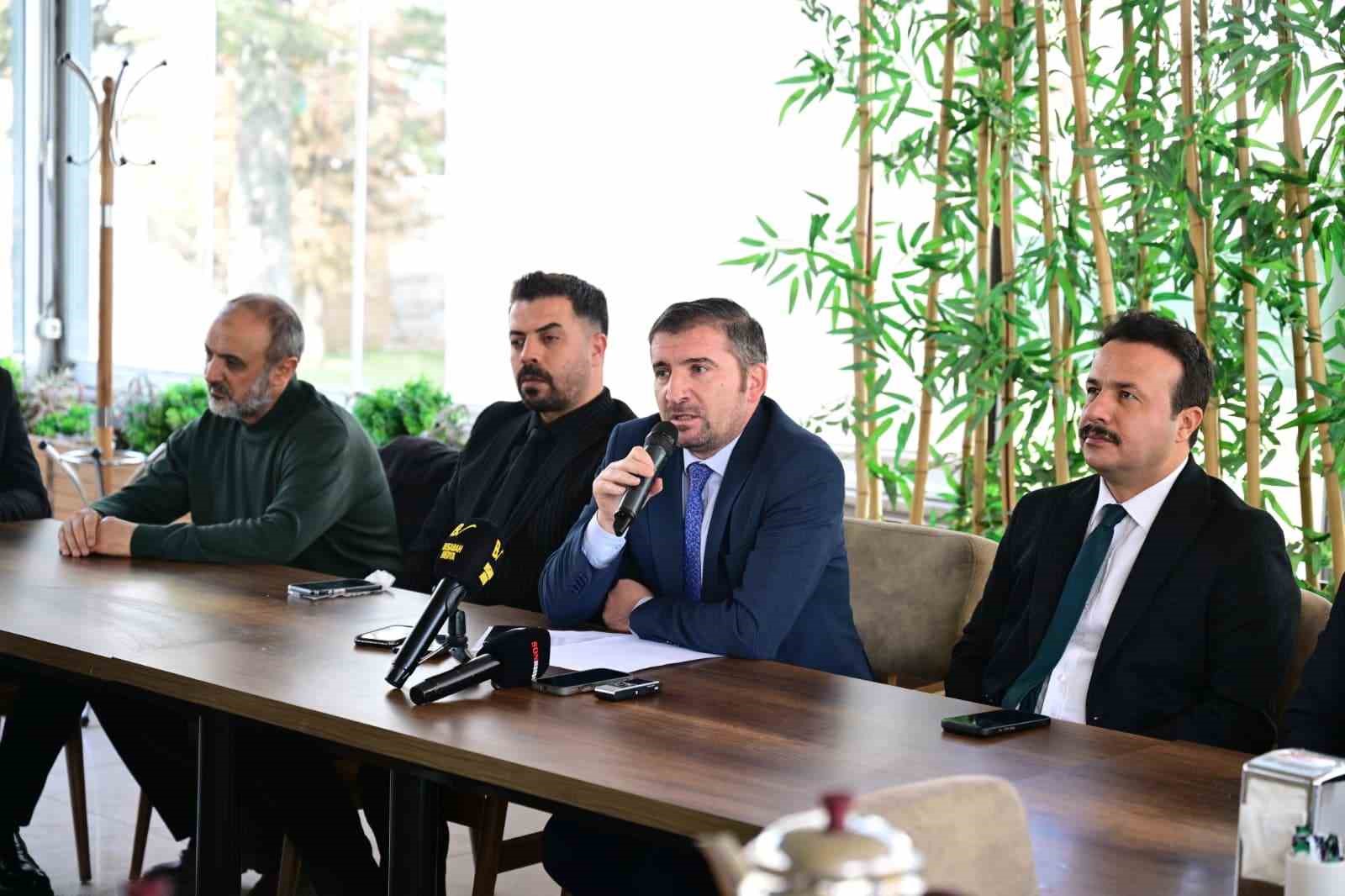 Malatya Yeşilyurtspor Başkanı Ramazan Ayhan: "Kurumsal kimliği olan bir kulüp inşa etmek için yola çıkıldı"