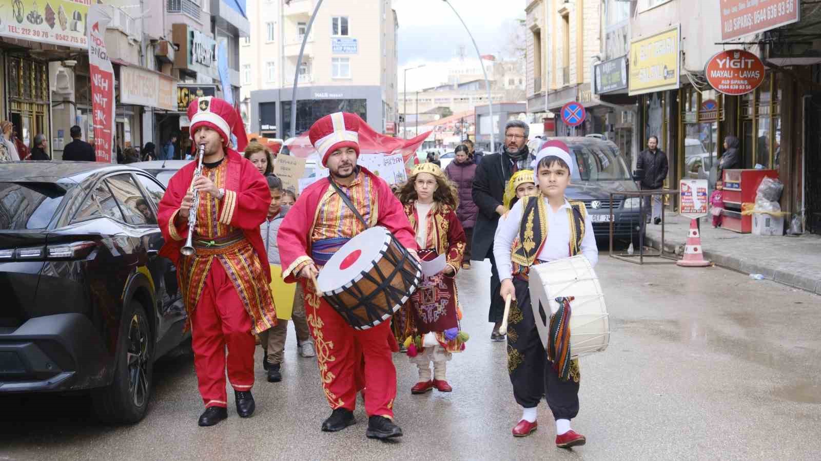 Öğrencilerden 11 ayın sultanı Ramazan’a coşkulu karşılama