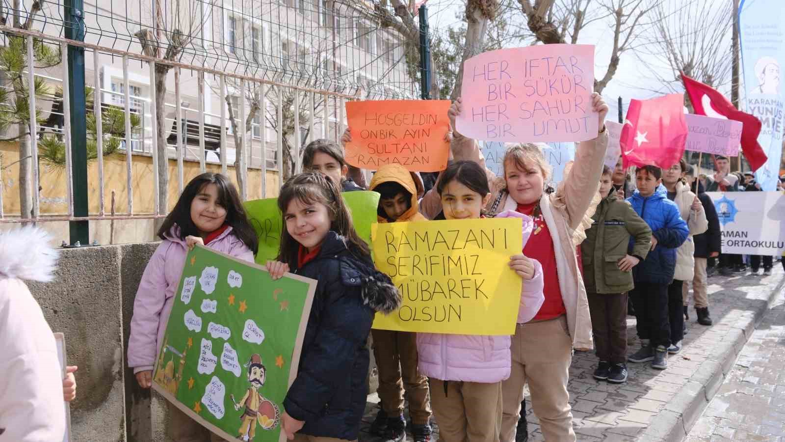 &Ouml;ğrencilerden 11 ayın sultanı Ramazan&rsquo;a coşkulu karşılama
