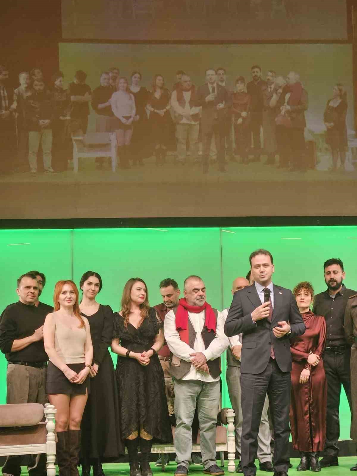 &rsquo;ADİLLER&rsquo; seyircisiyle buluştu
