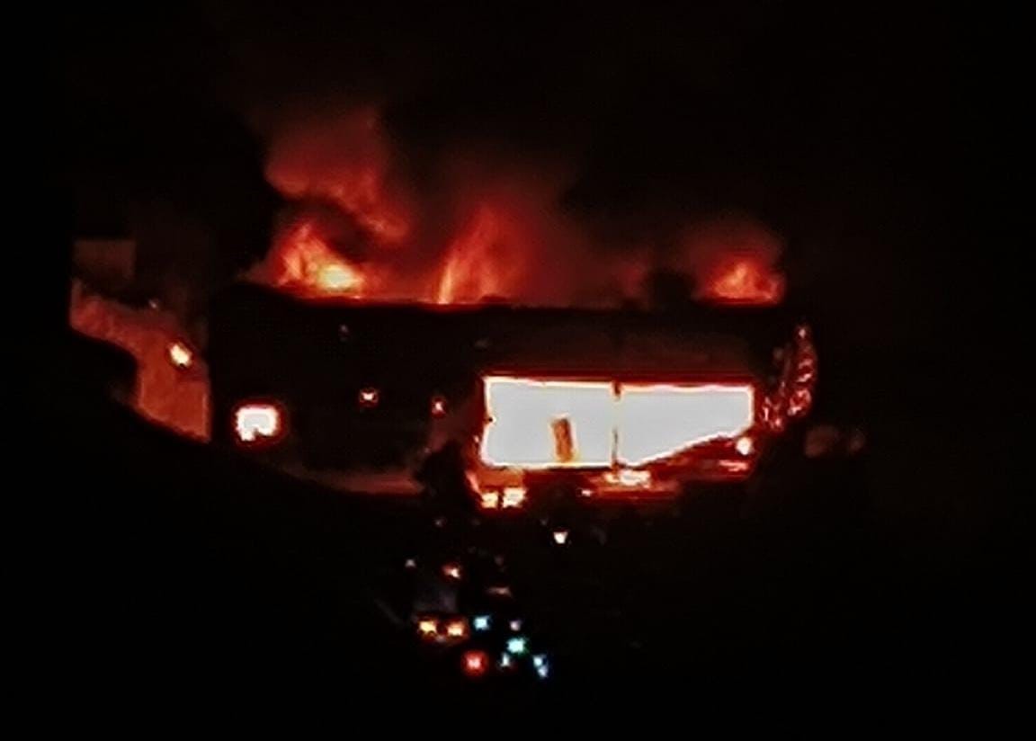 Zeytin ve fıstık işleme fabrikasında korkutan yangın