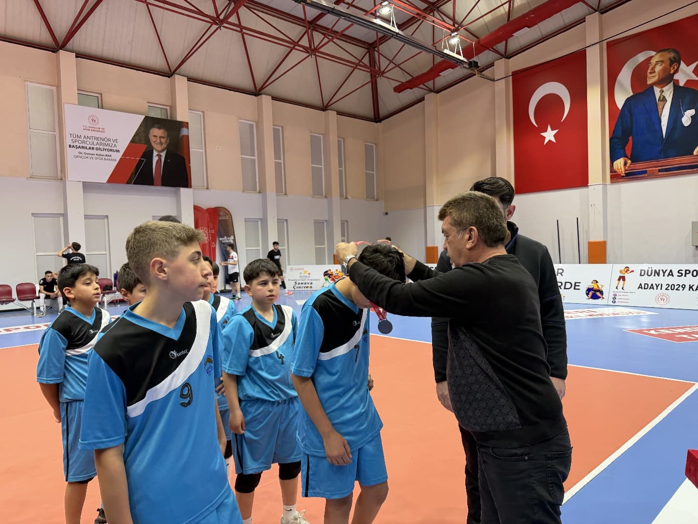 K&uuml;&ccedil;&uuml;k Erkekler Voleybol S&uuml;per Ligi ma&ccedil;ları tamamlandı
