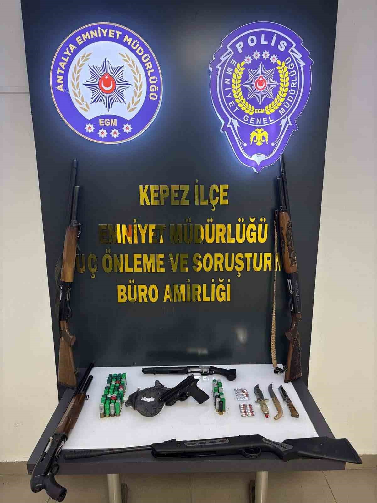 Antalya’da şafak ve huzur operasyonunda 5 gözaltı