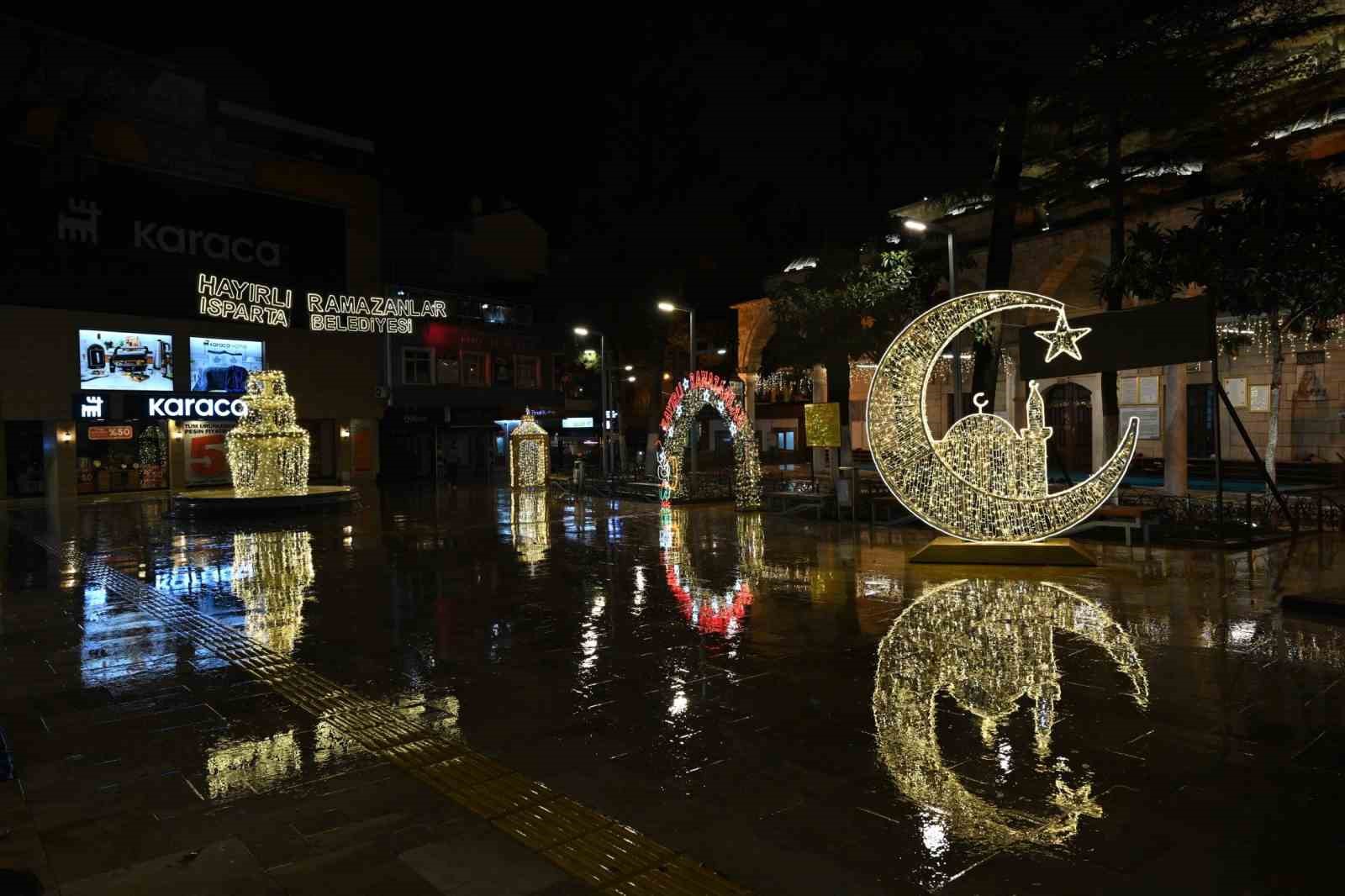 Isparta’da iftar sofraları İstiklal Otopark’ta kurulacak