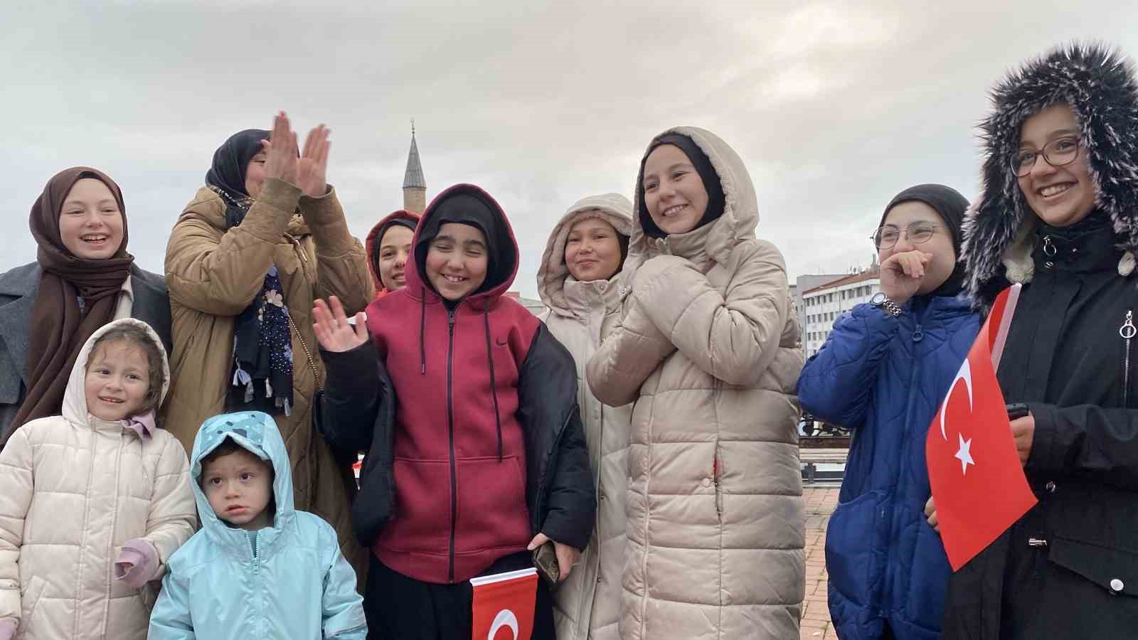 Bolu&rsquo;da y&uuml;zlerce kişi &lsquo;Ramazan Alayı&rsquo; y&uuml;r&uuml;y&uuml;ş&uuml;nde buluştu
