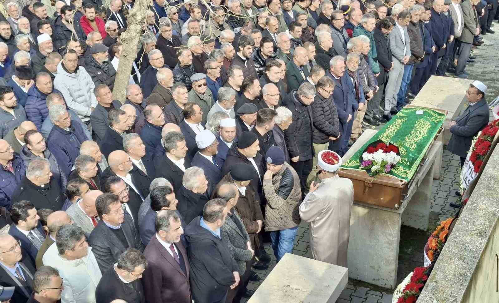 AK Parti İl Başkanı Subaşıoğlu’nun annesi son yolculuğuna uğurlandı