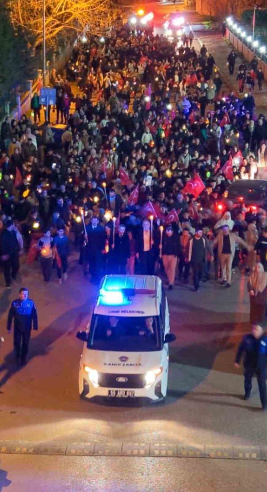 Canik’te Ramazan’ın gelişi fener alayıyla karşılandı