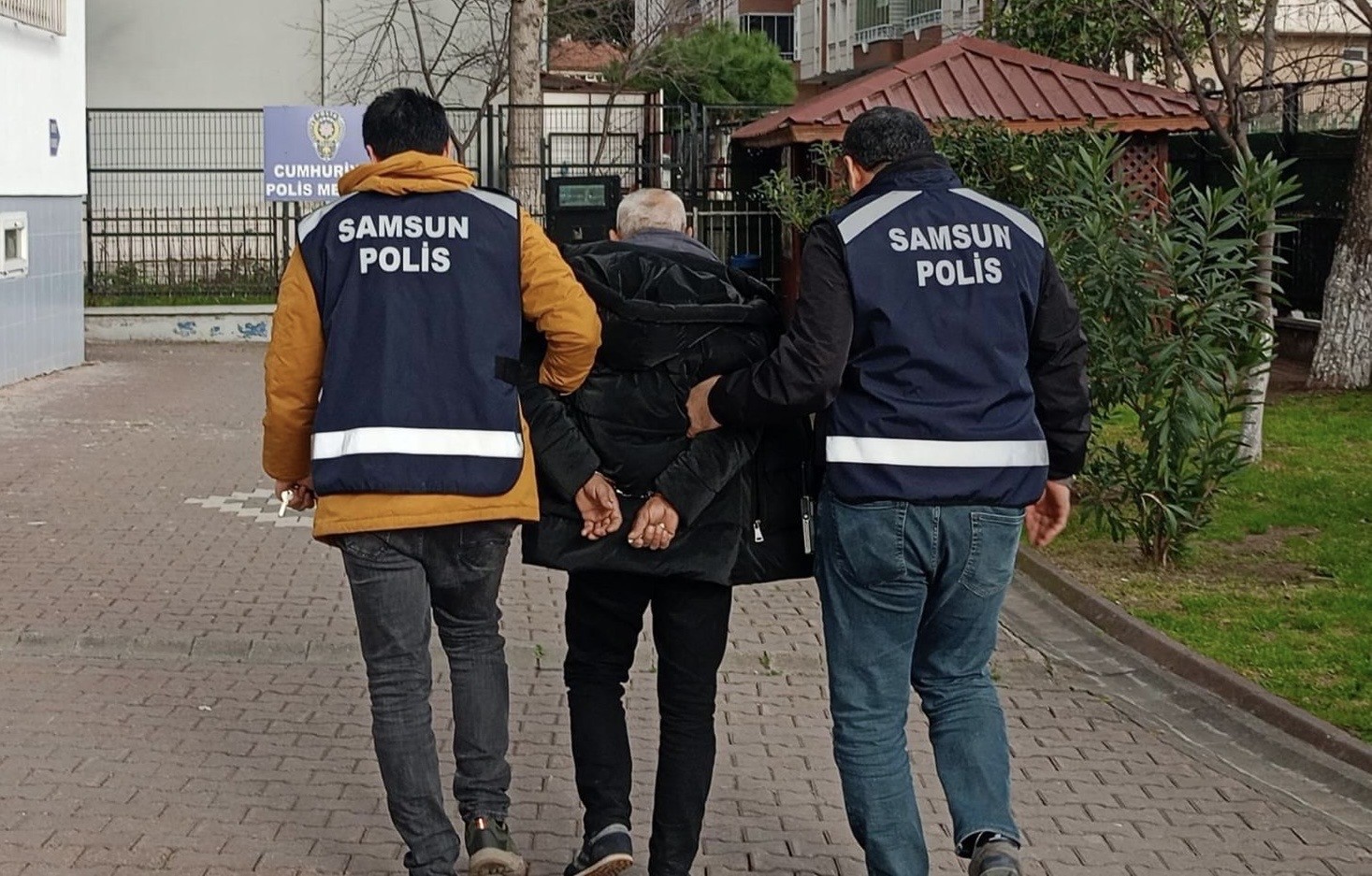 Samsun’da 35 yıl 7 ay hapis cezası bulunan firari yakalandı