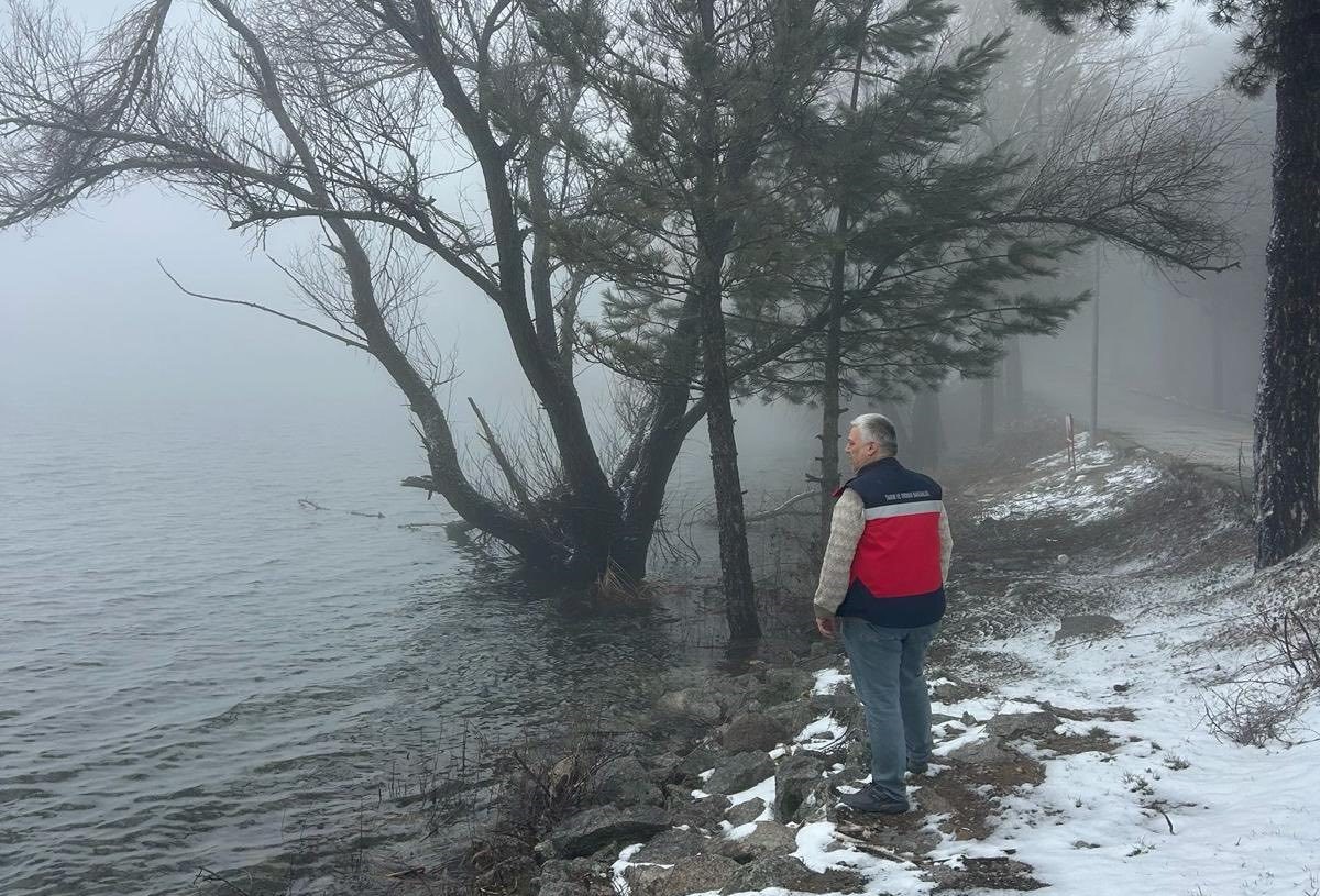 Simav G&ouml;lc&uuml;k Yaylası G&ouml;leti&rsquo;nde su &uuml;r&uuml;nleri denetimi
