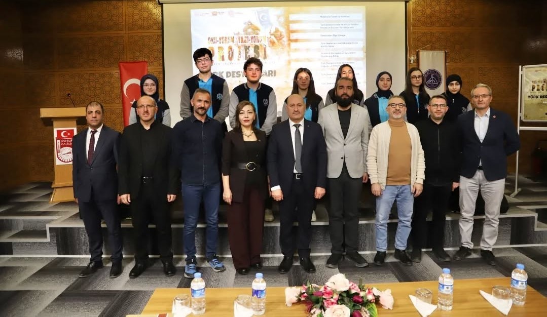 Bayburt Fen Lisesi öğrencilerinden Türk destanları paneli