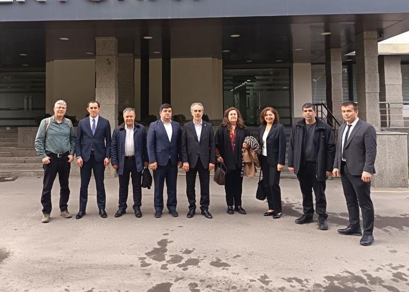 Ege &Uuml;niversitesi &Ouml;zbekistan&rsquo;da fak&uuml;lte kuruyor
