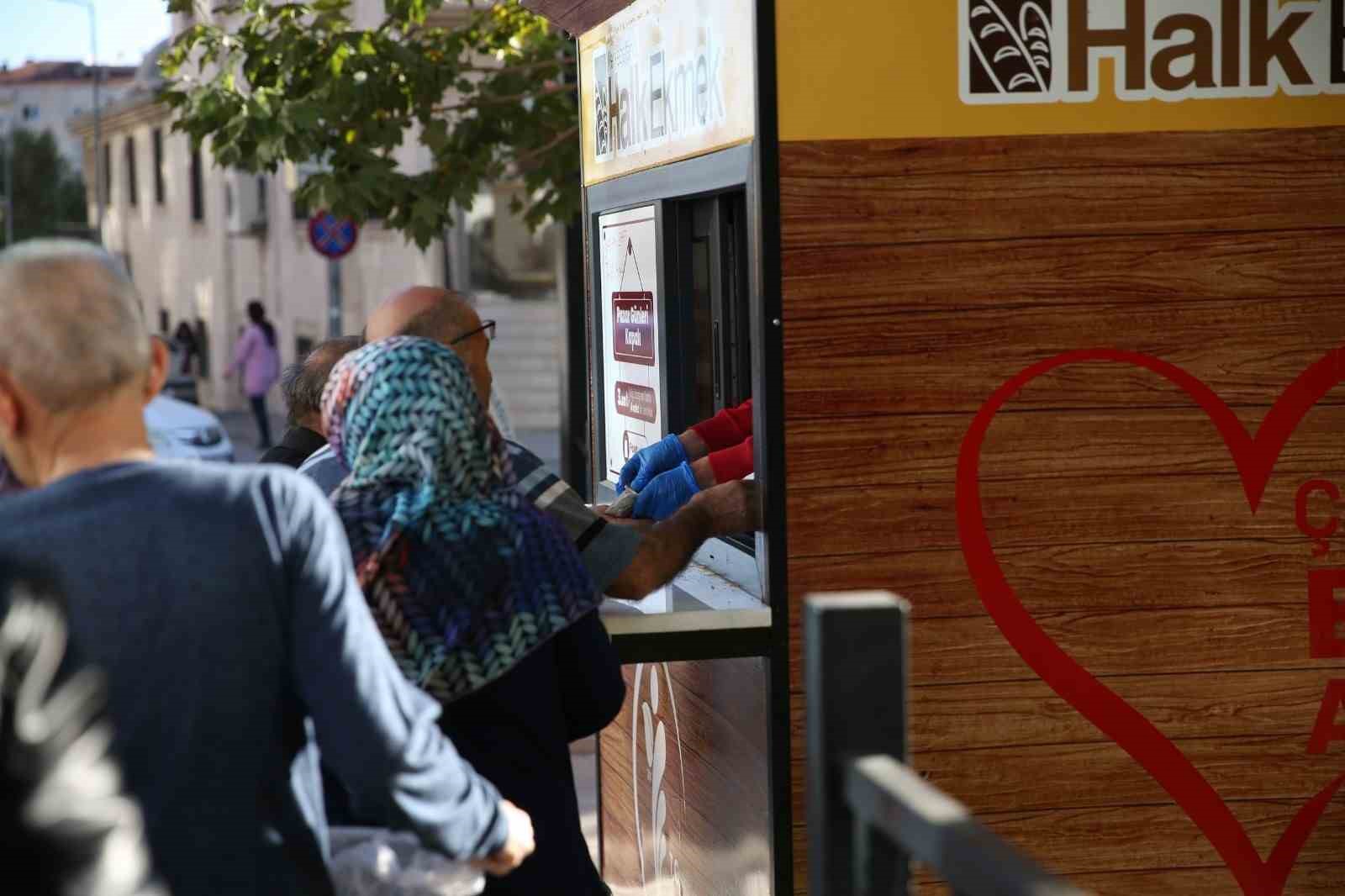 Merkezefendi Belediyesi Halk Ekmek büfeleri Ramazan ayında da hizmette