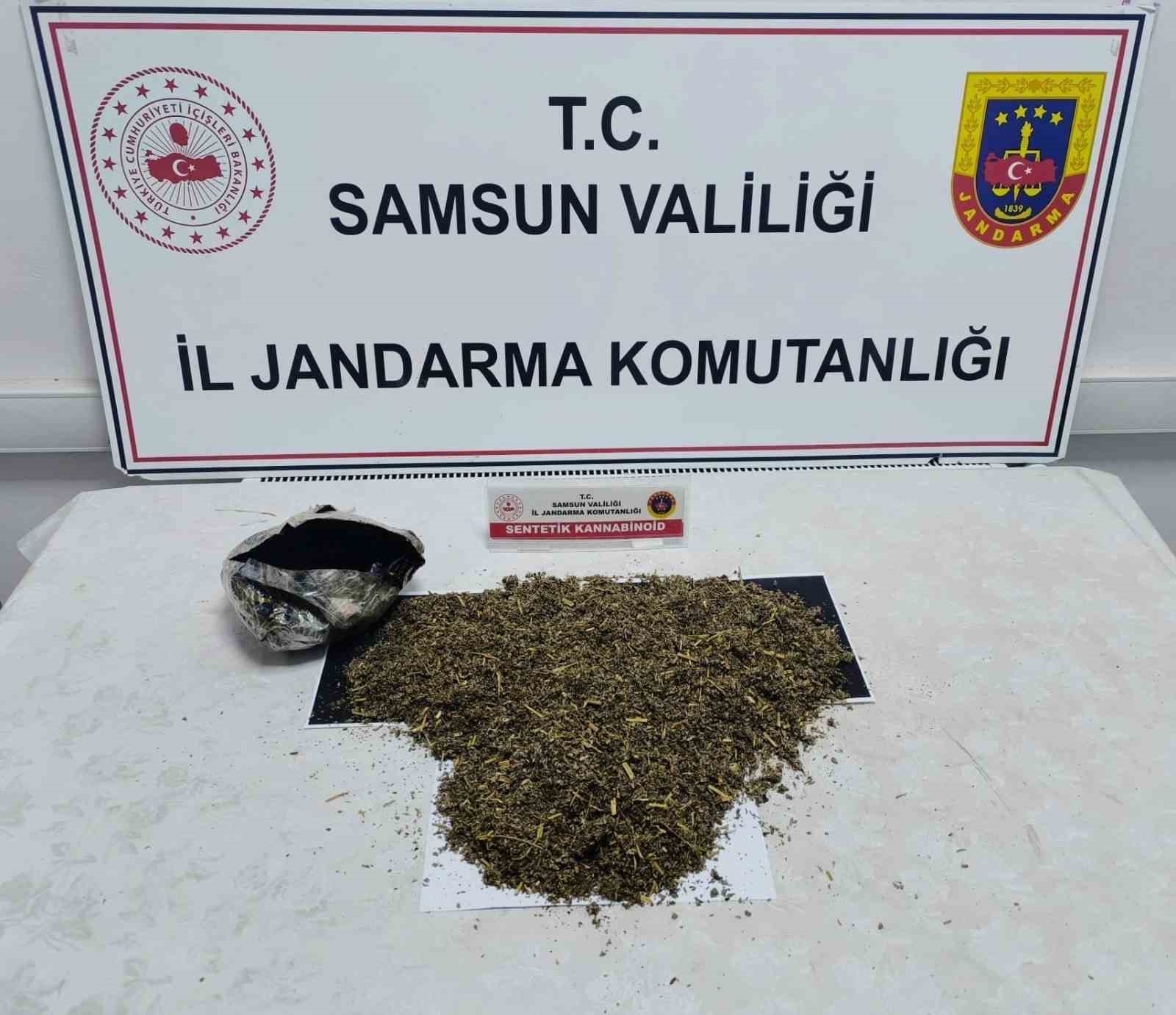 Samsun&rsquo;da 12 kilo bonzai ele ge&ccedil;irildi
