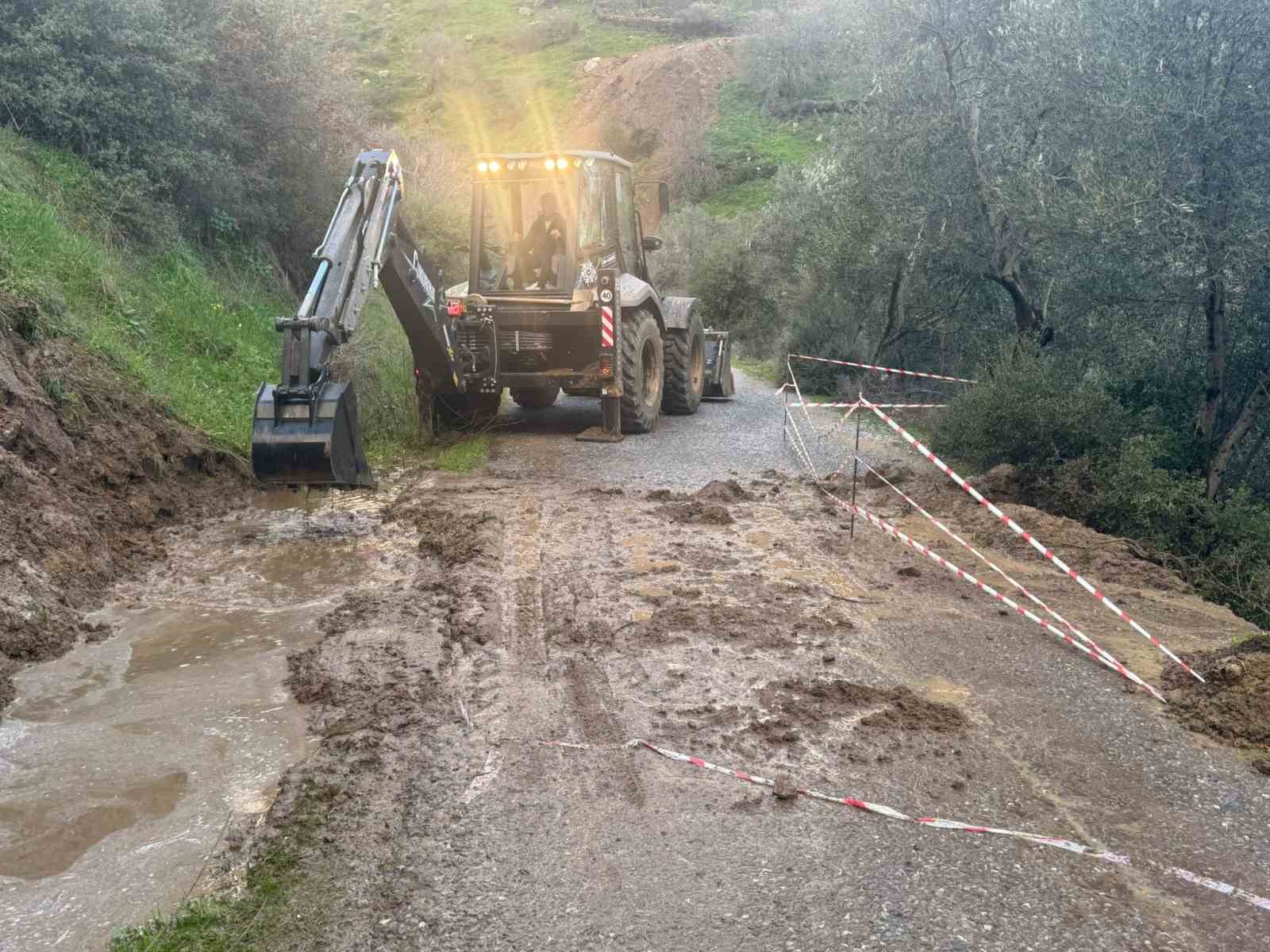 Aydın B&uuml;y&uuml;kşehir Belediyesi&rsquo;nin yol &ccedil;alışmaları s&uuml;r&uuml;yor
