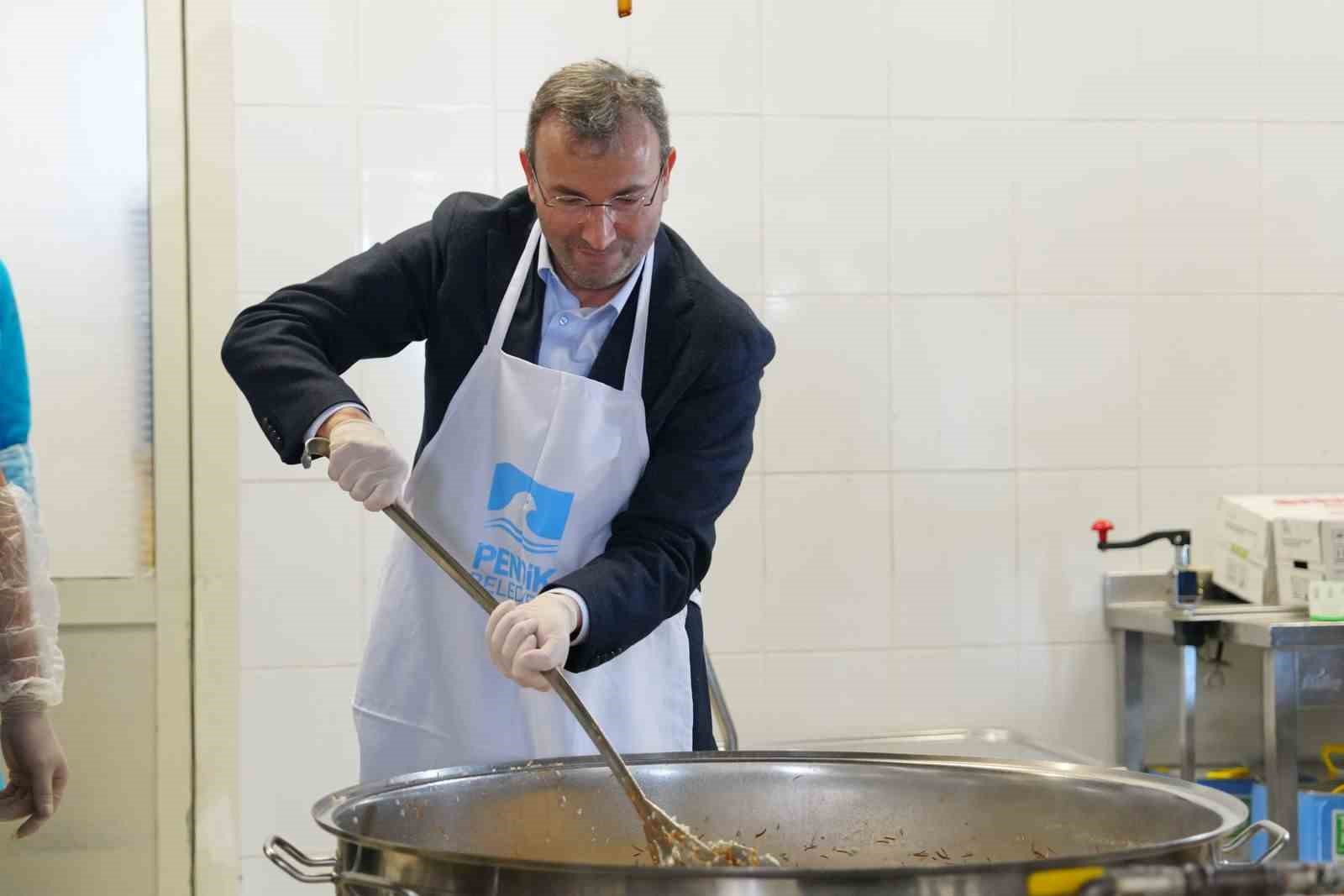 Pendik&rsquo;te dayanışma ruhu Ramazan&rsquo;da da yaşatılıyor
