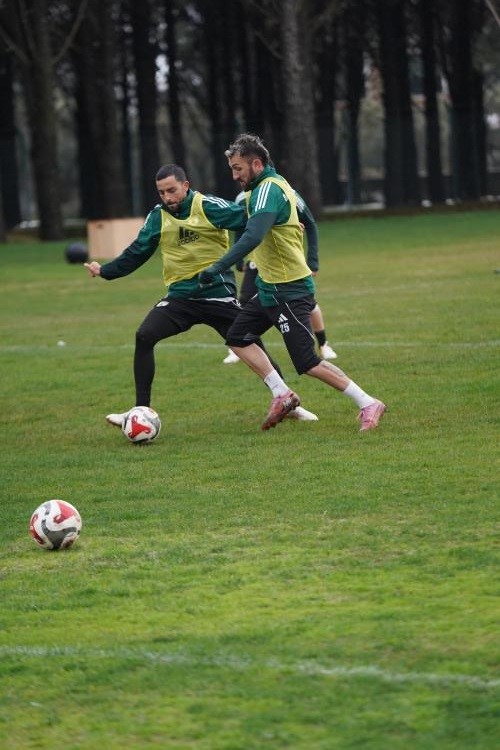 Muğlaspor Teknik Direkt&ouml;r&uuml; Durmuş: "Kul&uuml;b&uuml;m&uuml;z hi&ccedil; olmadığı kadar iyi hissediyor"
