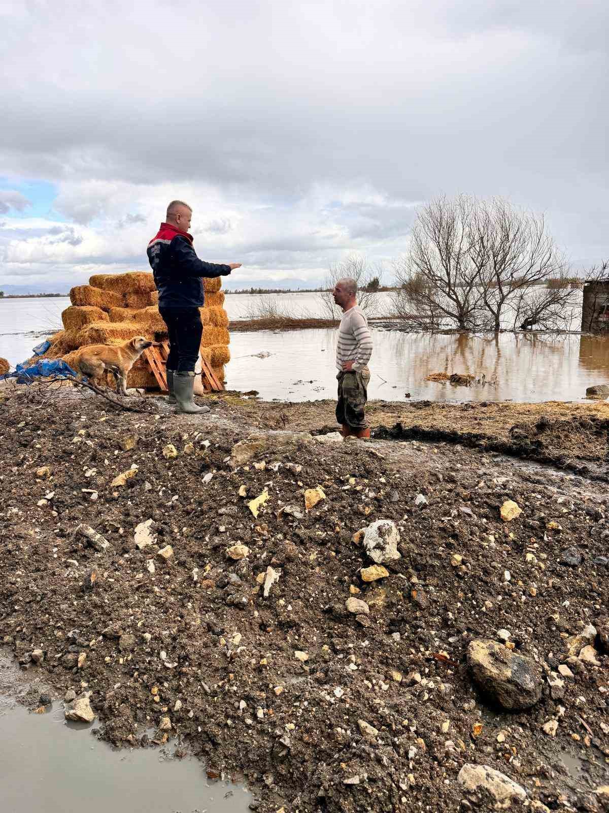 S&ouml;ke Ovası&rsquo;nda yağış sonrası zarar tespit &ccedil;alışmaları
