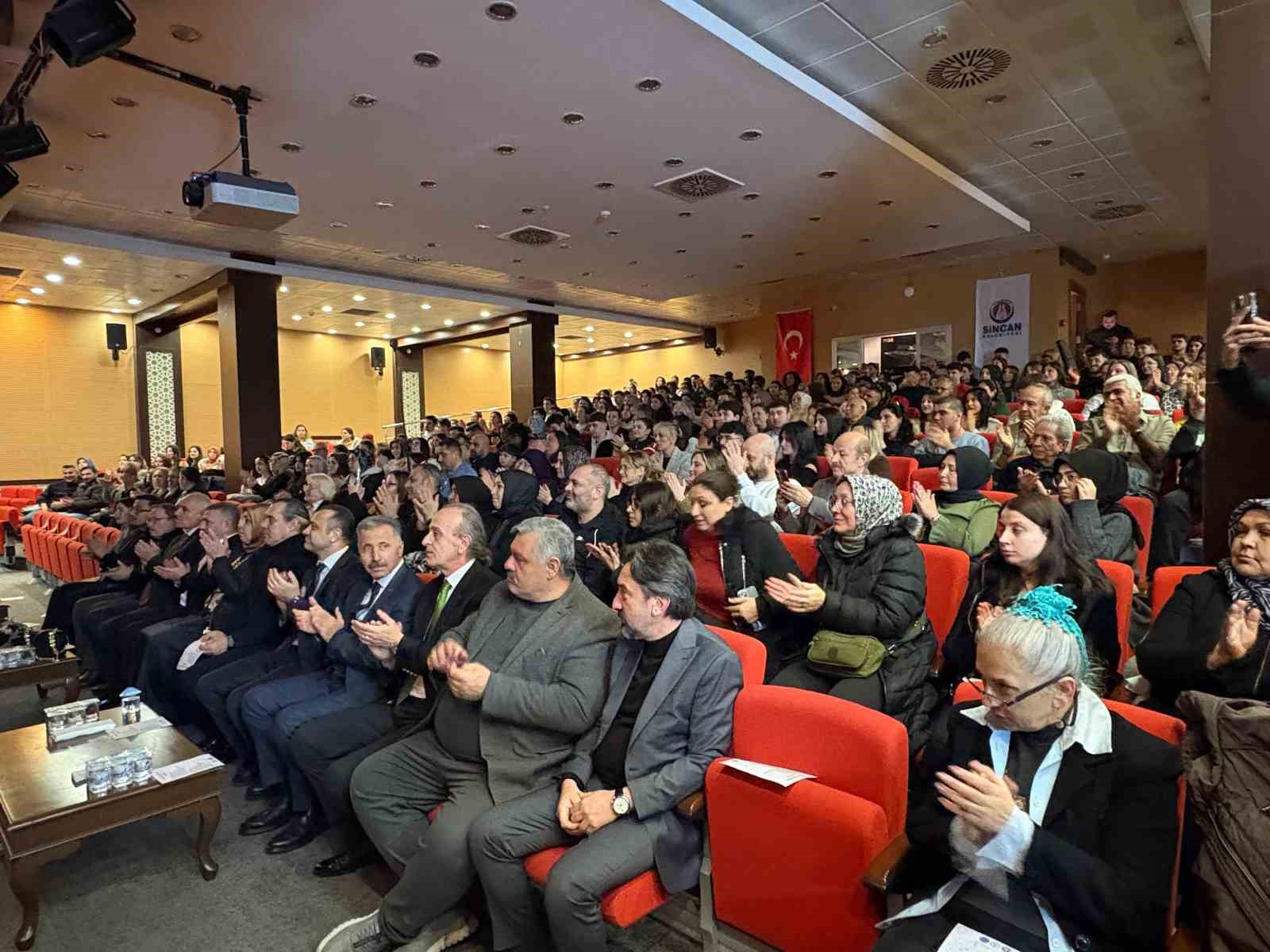 Ankara’da Türk Sanat Müziği konserine yoğun ilgi