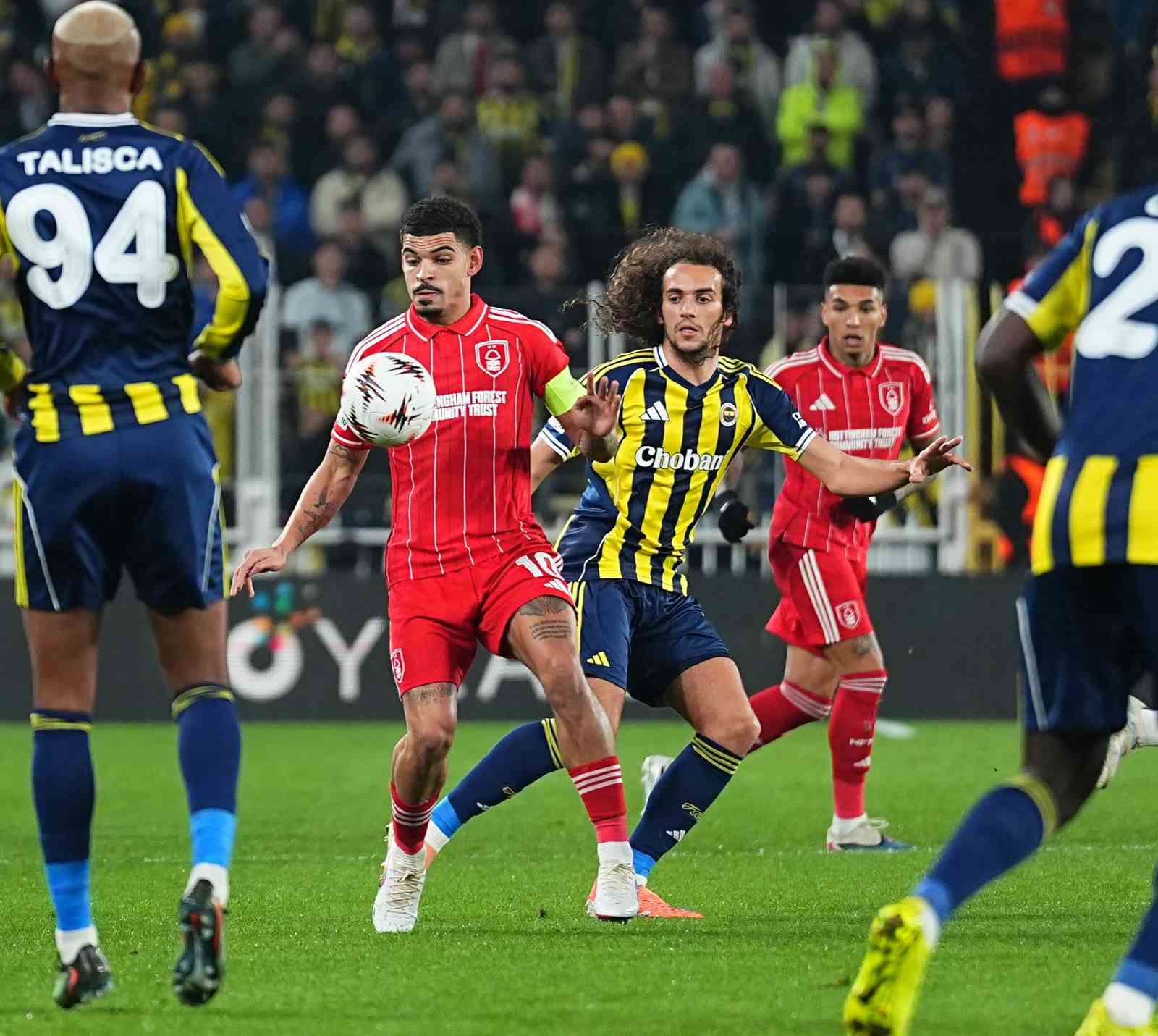 UEFA Avrupa Ligi: Fenerbahçe: 0 - Nottingham Forest: 0 (Maç devam ediyor)
