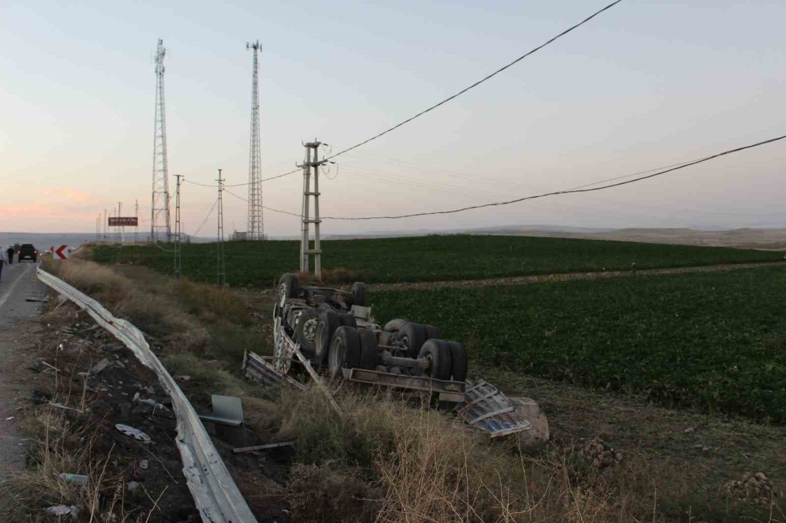 3 kişiyi hayattan koparan kazaya karışan kamyon sürücüsü hakim karşısına çıktı