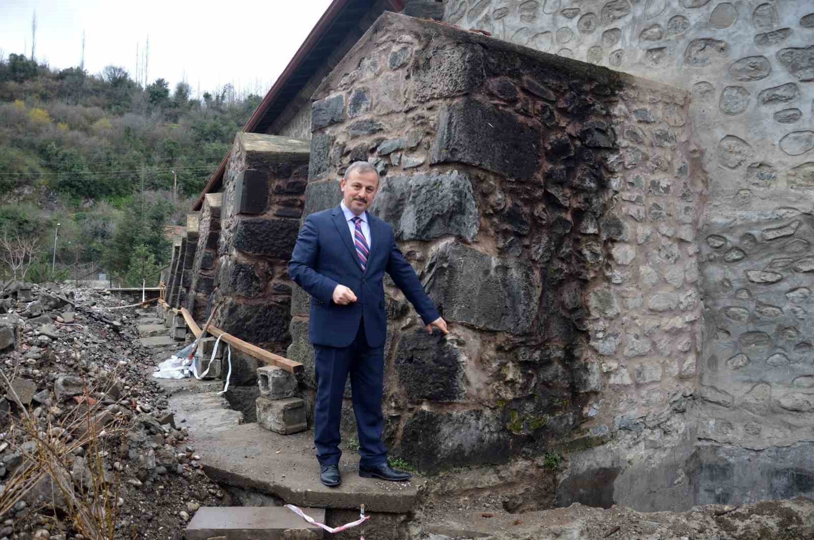 Tokat’ta 881 yıllık tarihi cami Osmanlı hamam sistemiyle ısıtılıyor