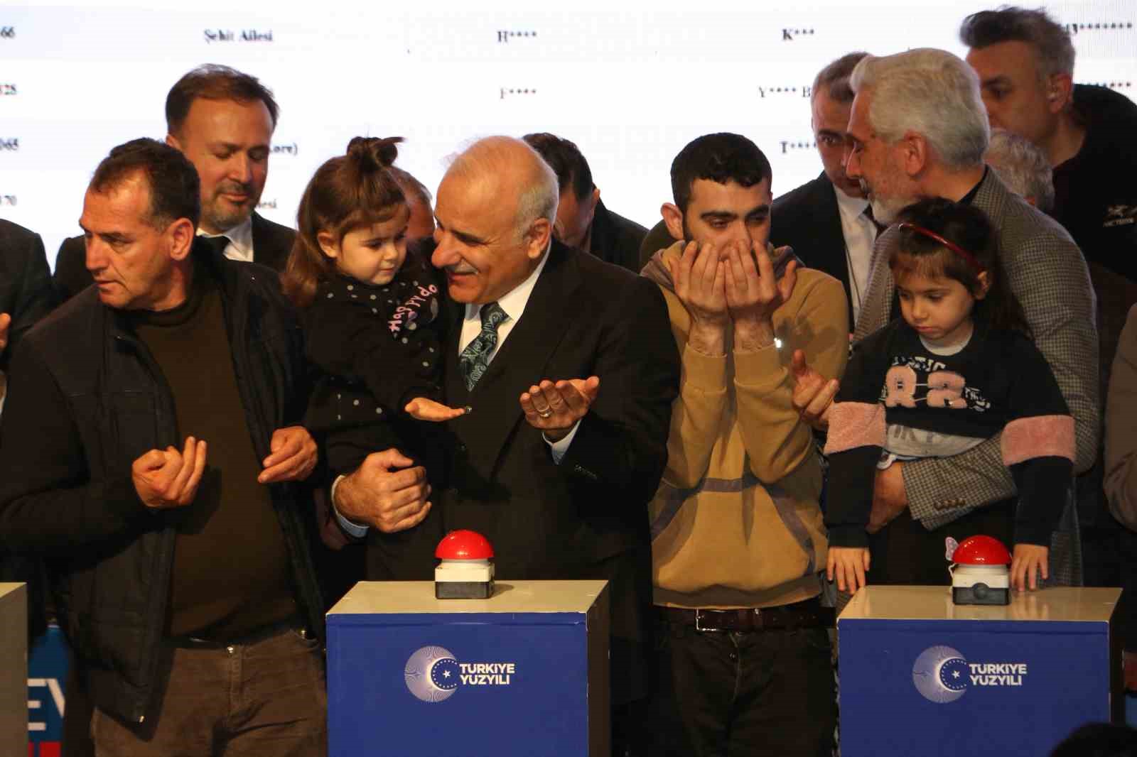 Diyarbakır’da 12 bin 165 konut için kura çekimi yapıldı