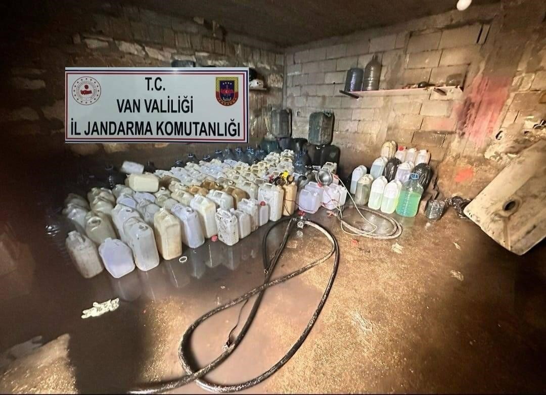 Van’da 531 litre kaçak motorin ele geçirildi