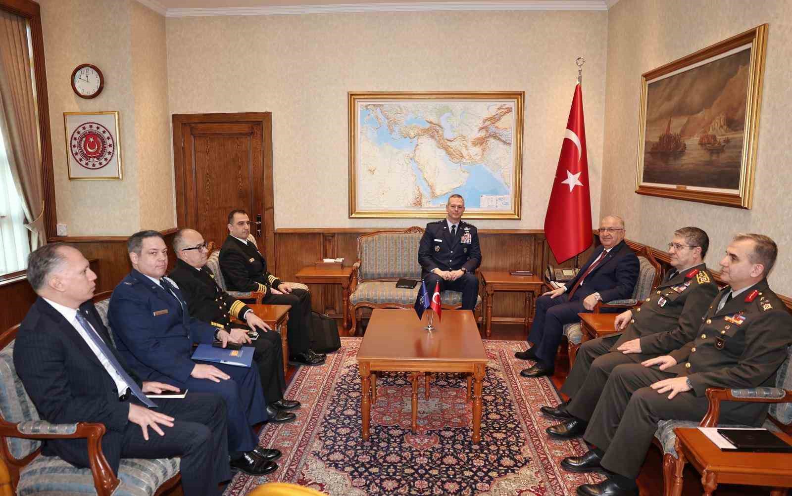 Bakan Güler, Avrupa Müttefik Kuvvetleri Yüksek Komutanı Grynkewich’i kabul etti