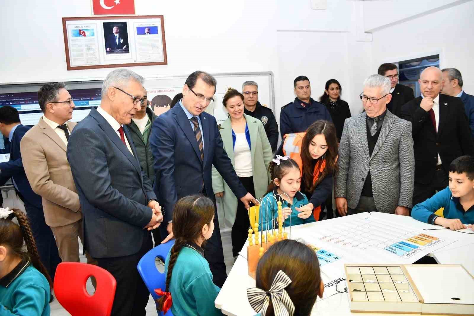 Salihli’de bilim ve teknolojiye yeni adım