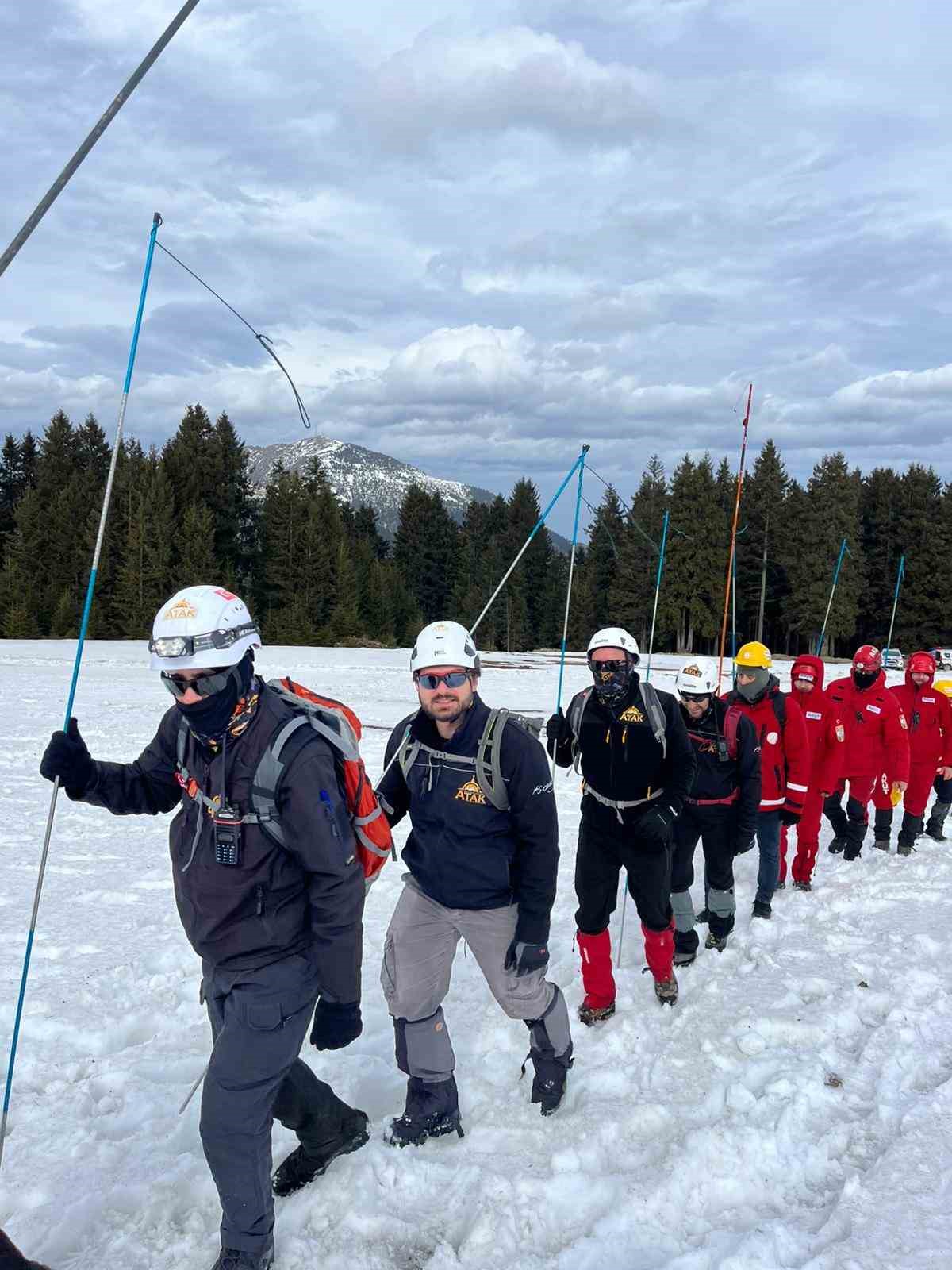 Giresun’da çığ tatbikatı gerçeğini aratmadı