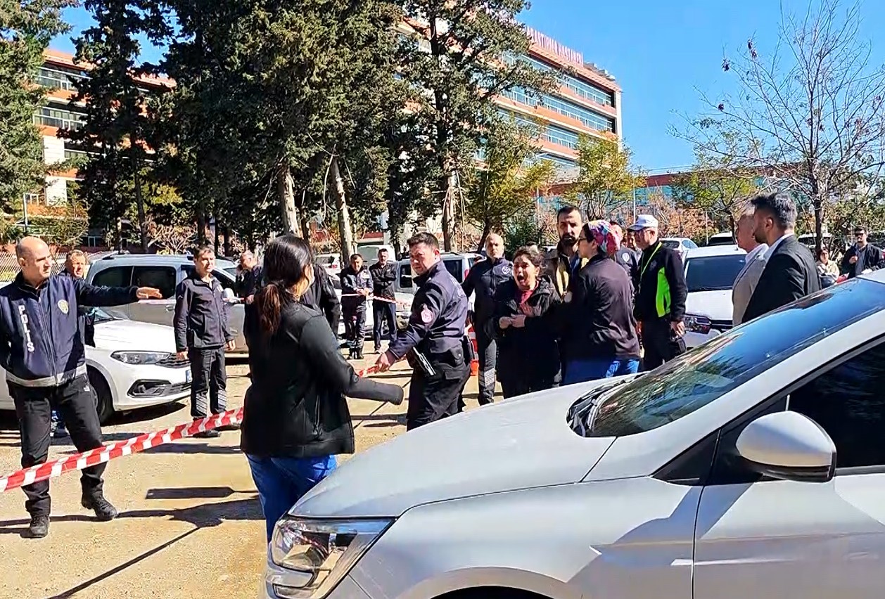 Anestezi teknikeri hastanenin otoparkında &ouml;l&uuml; bulundu
