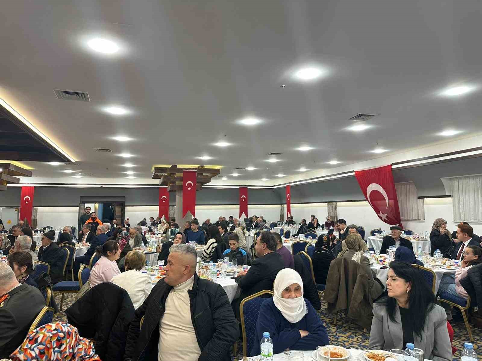 Şehit yakınları ve gaziler iftar sofrasında buluştu