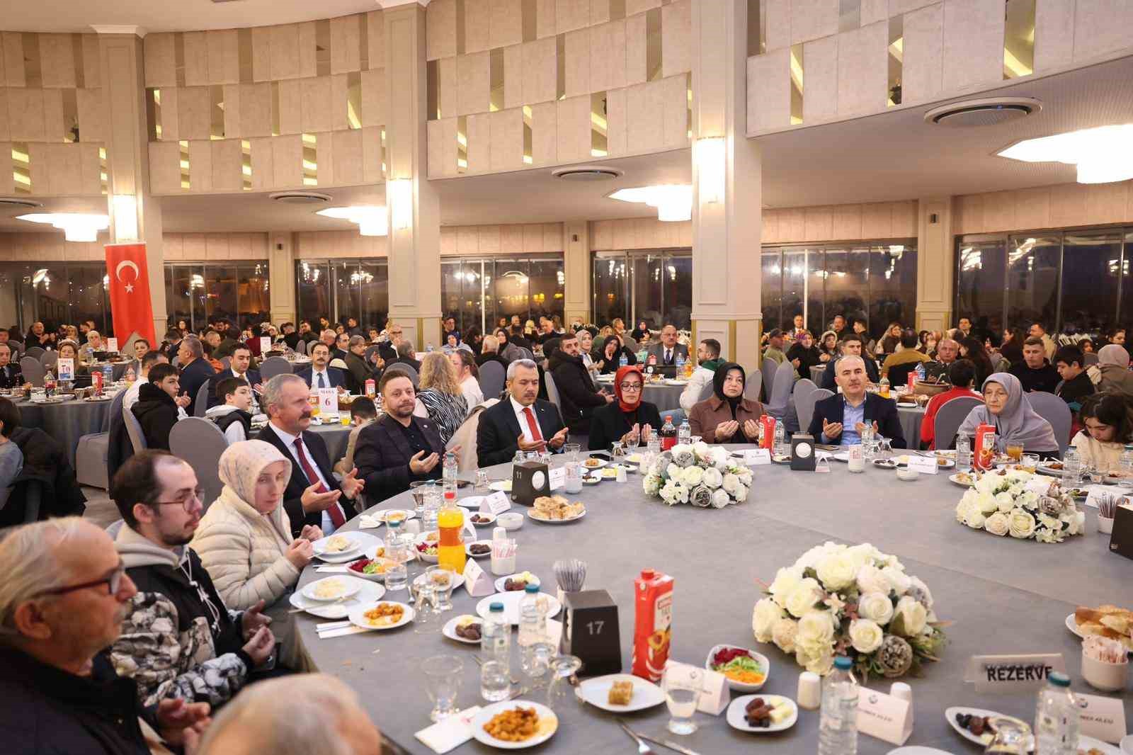 Rize&rsquo;de şehit aileleri ve gaziler iftar sofrasında buluştu
