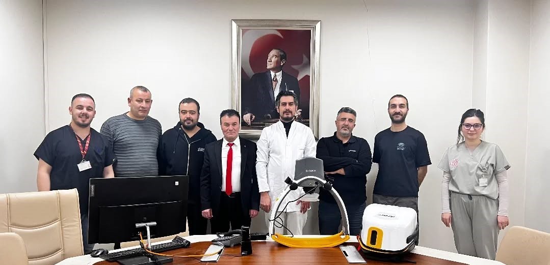 Bayburtlu hayırsever hastaneye otomatik kalp masajı cihazı bağışladı