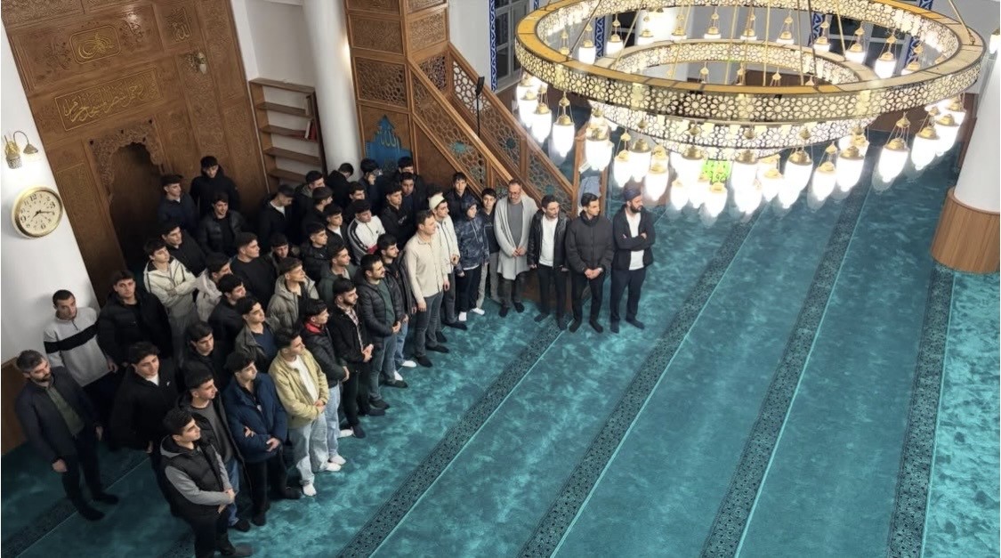 Çermik’te öğretmen ve öğrenciler teravih namazında buluştu