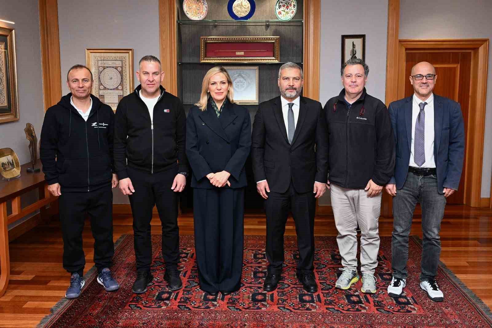 TTF Başkanı Müderrisgil, Rektör Adıgüzel’i ziyaret etti