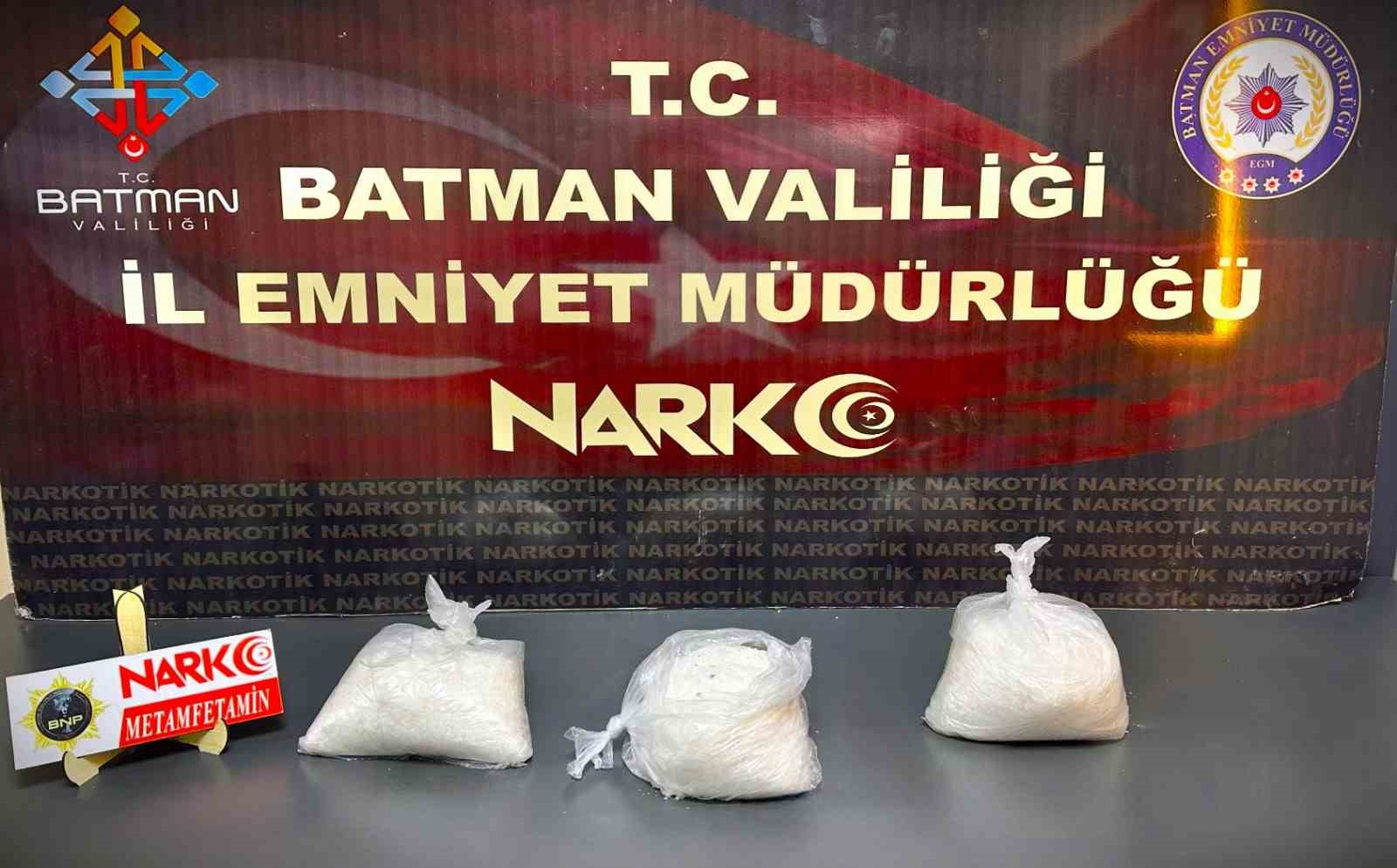 Batman&rsquo;da narkotik k&ouml;peği "Hector" zehir tacirlerine ge&ccedil;it vermedi
