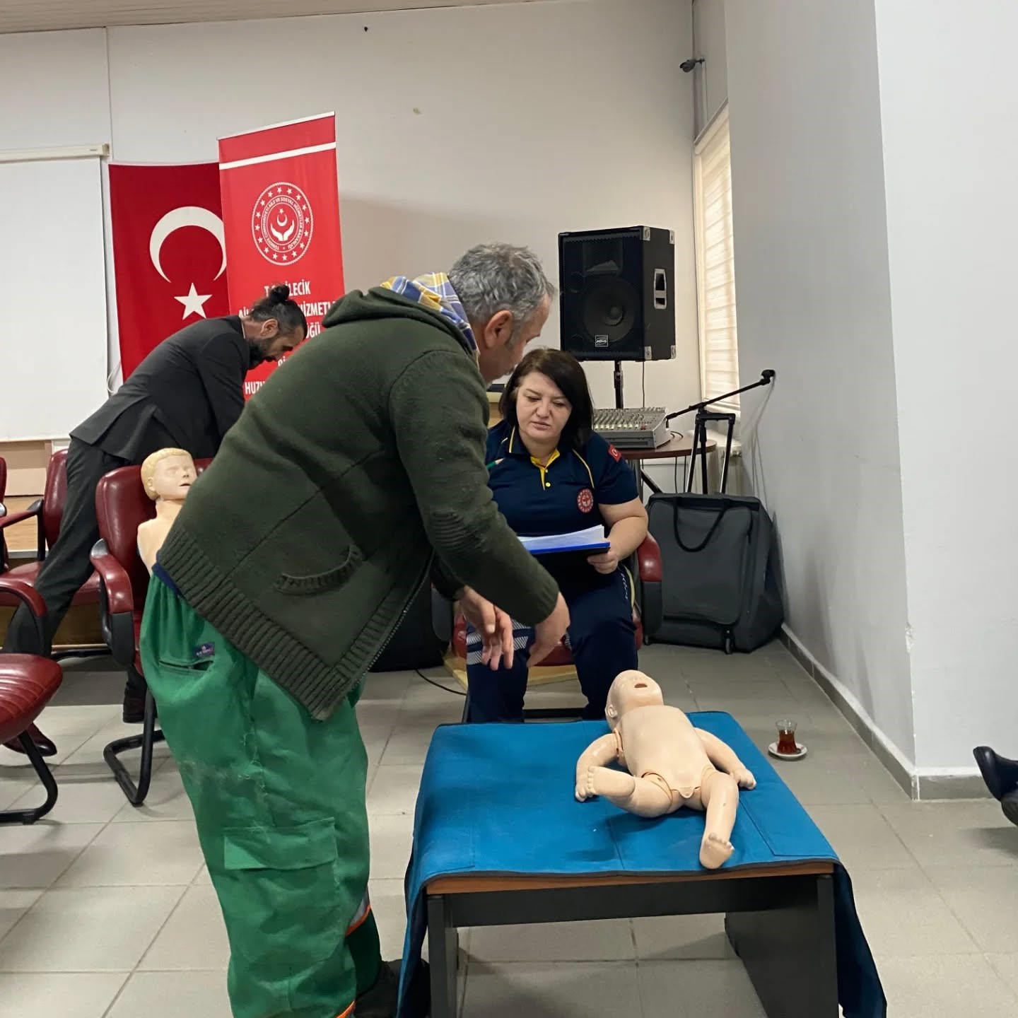 Bilecik&rsquo;te huzurevi personeli &lsquo;Temel İlkyardım&rsquo; eğitimini tamamladı
