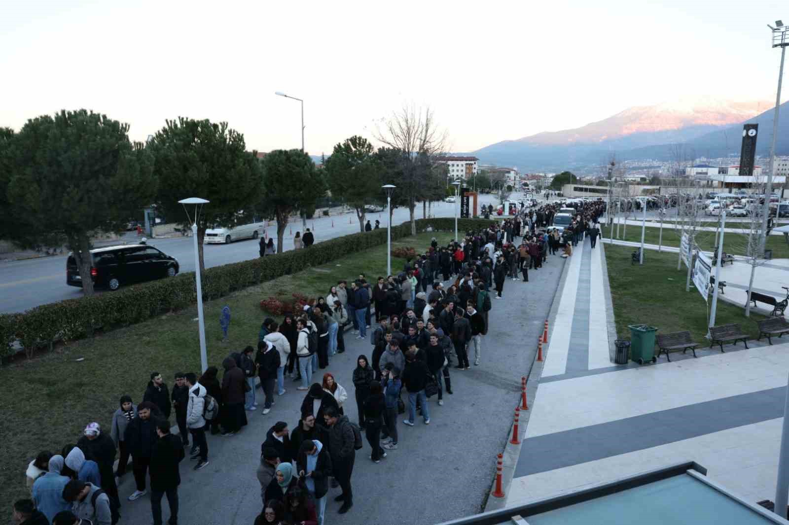 Denizli OSB’nin geleneksel iftar sofrasında 3 bin öğrenci buluştu