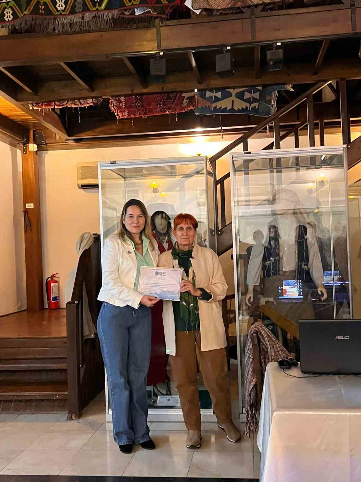 Prof. Dr. Mercang&ouml;z, Kuşadası&rsquo;nda tarihe ışık tutan kazıyı anlattı
