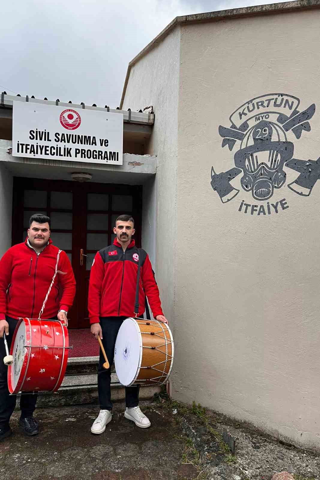 Sahurda onları görenler şaşırıyor