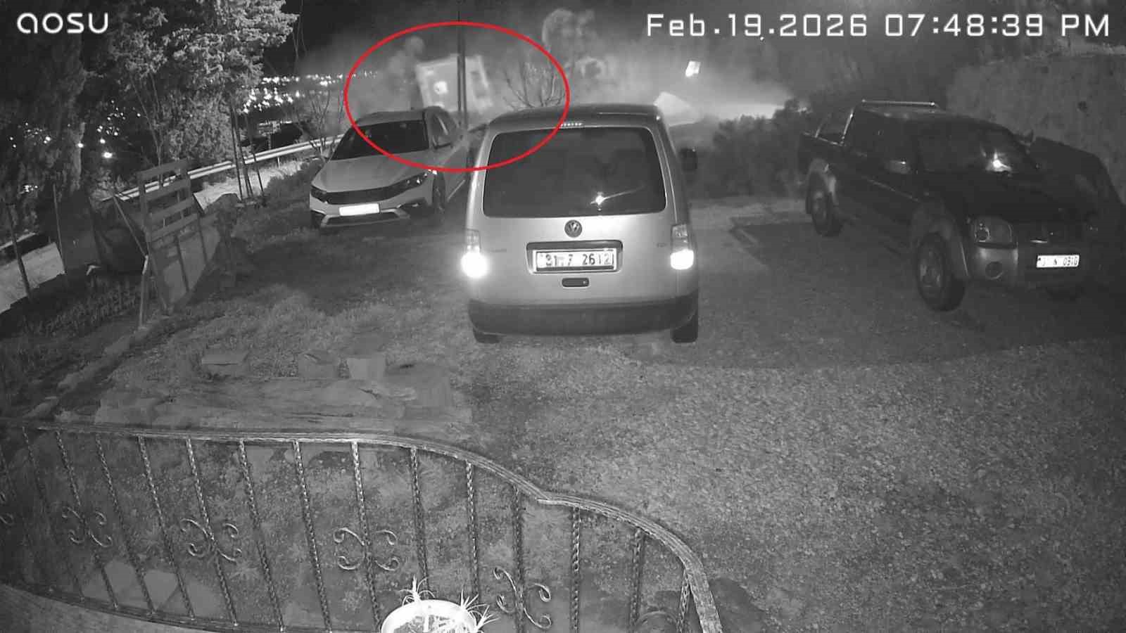 Kamyonun uçurumdan yuvarlandığı anlar kameraya yansıdı