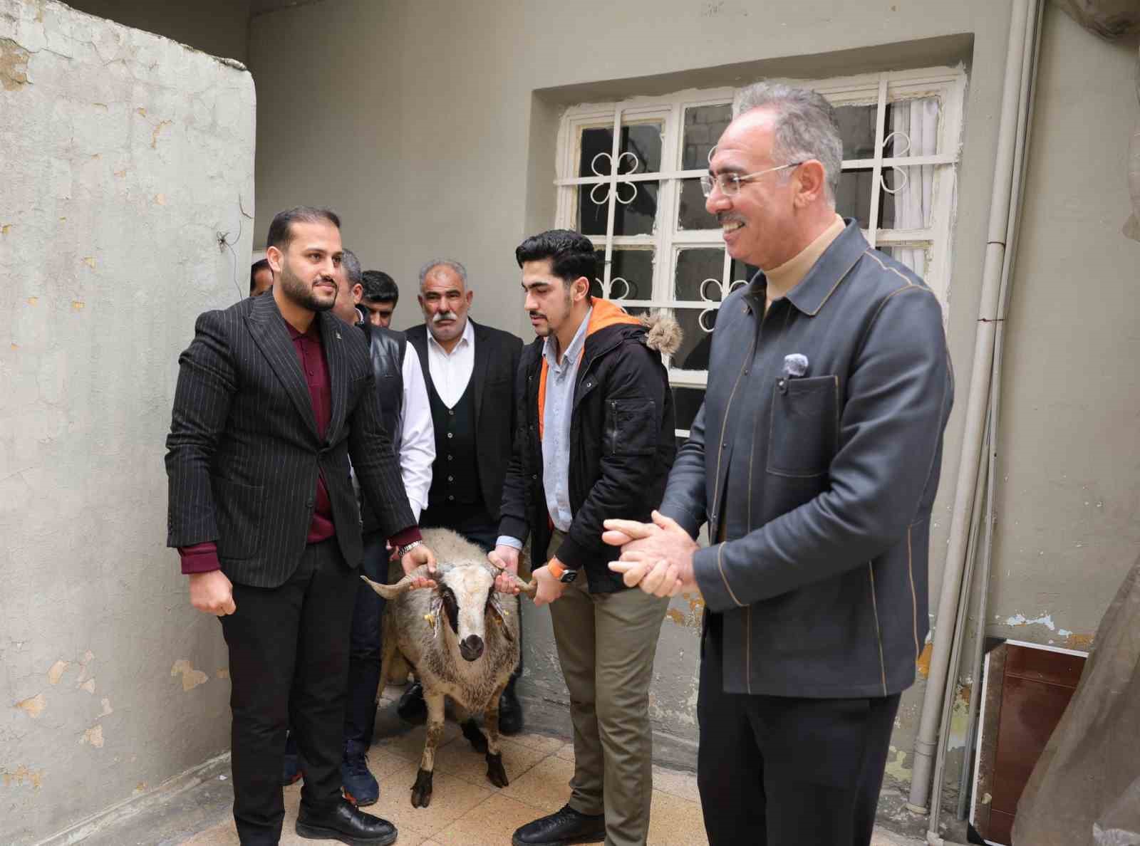 Eyyübiye’de 400 aileye ‘koç’ sürprizi