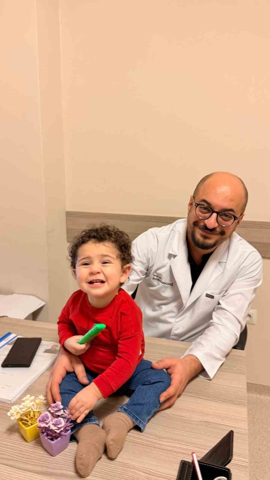 Kanseri yendi, annelikten vazge&ccedil;medi: Dondurulan embriyolar tutmadı, &lsquo;Can&rsquo; geldi
