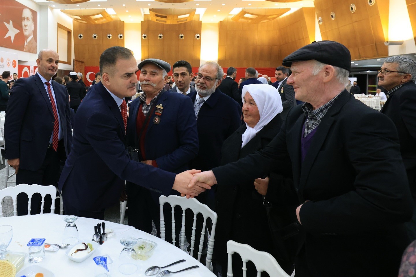 Muğla Valisi Akbıyık, Ramazan&rsquo;ın ilk iftarında şehit yakınları ve gazilerle buluştu
