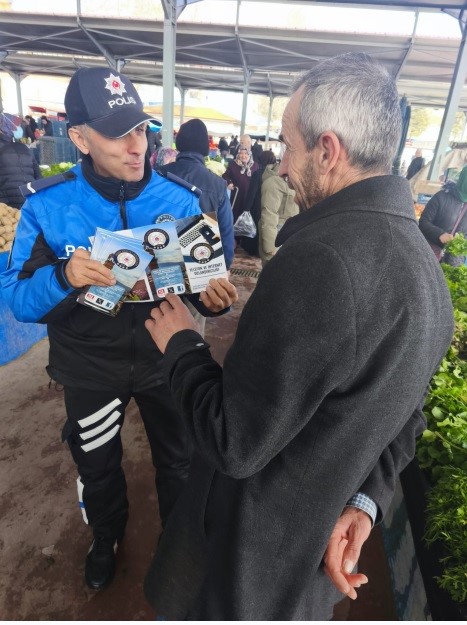 Niğde&rsquo;de toplum destekli polislikten bilgilendirme ve farkındalık &ccedil;alışmaları
