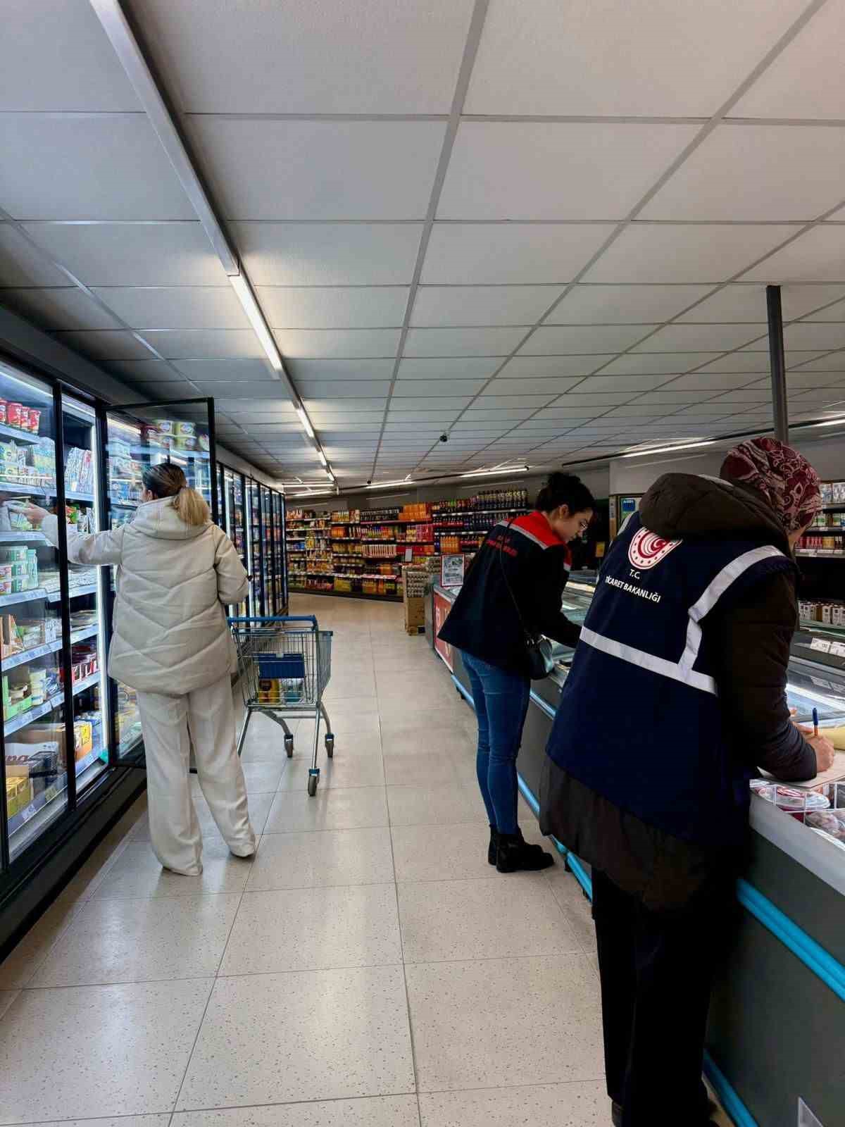 Burdur&rsquo;da 535 firma ve 10 bin 753 &uuml;r&uuml;n denetlendi: 675 bin 410 lira ceza uygulandı
