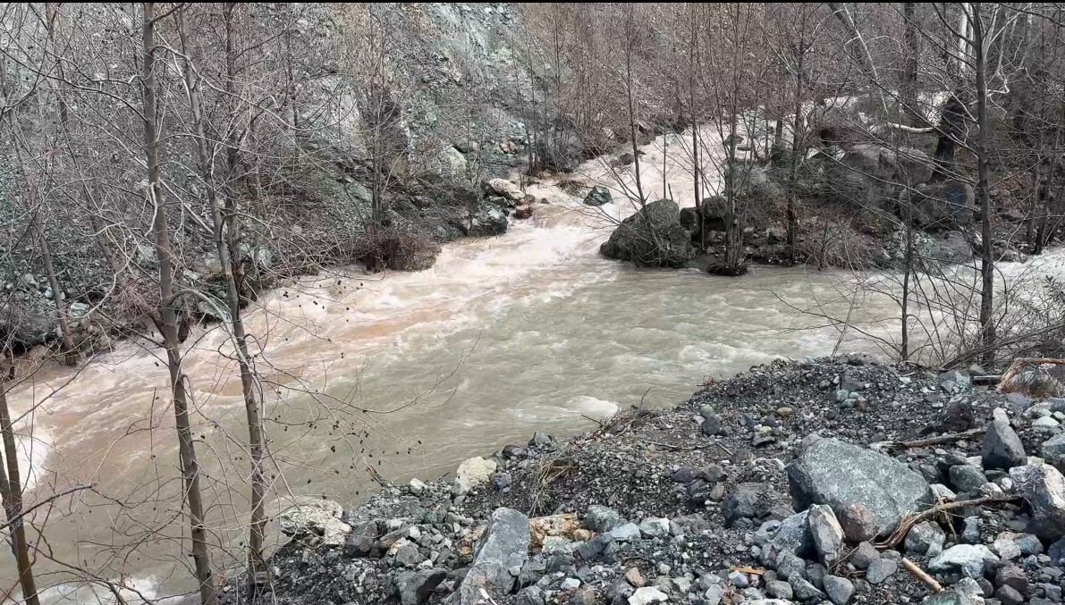 Osmaniye&rsquo;de yağmurun bereketi Kara&ccedil;ay Vadisi&rsquo;ni coşturdu
